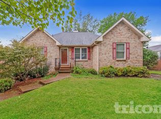 213 Lakeside Park Dr, Hendersonville, TN 37075