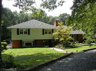 3720 Sapona Trl, Pfafftown, NC 27040