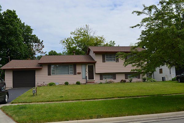 1st image of 120 Electric Ave