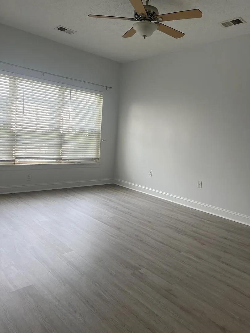 Beautiful Ground Floor Condo With Lots Of Upgrades In Windsor Green Ii, Carolina Forest Area — Photo 4