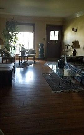 3rd image of 306 E Jefferson Ave