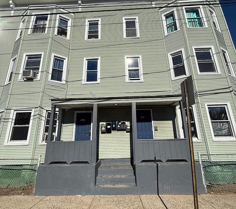 1st image of 651-657 Maple St #2