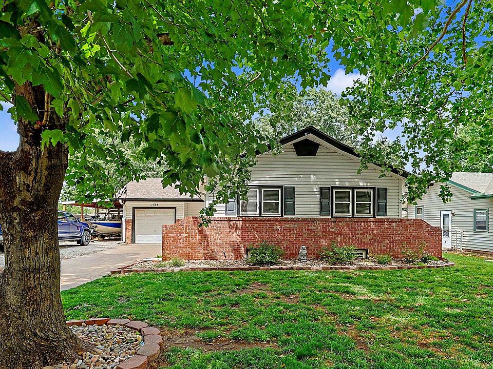 1st image of 1354 N Westview Dr
