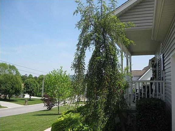 4th image of 287 Cornerstone Dr