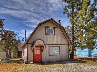 184 San Bernardino Ave, Sugarloaf, CA 92386