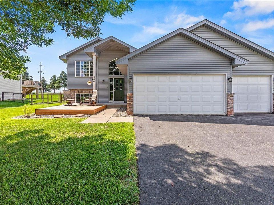 1st image of 388 Garden Dr