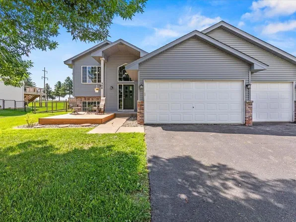 388 Garden Dr, Delano, MN 55328