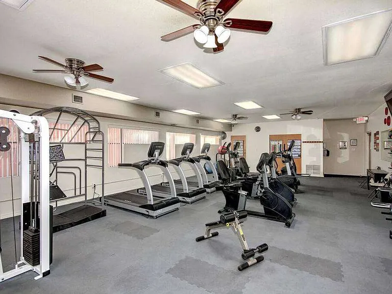 N Paradise Village Pkwy W — Photo 18