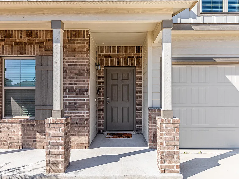 5103 Topaz Bnd — Photo 4