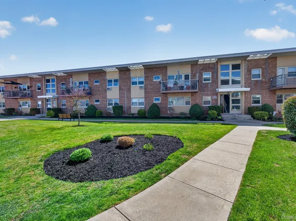 4 Rose Street #6 -F1, Oceanside, NY 11572