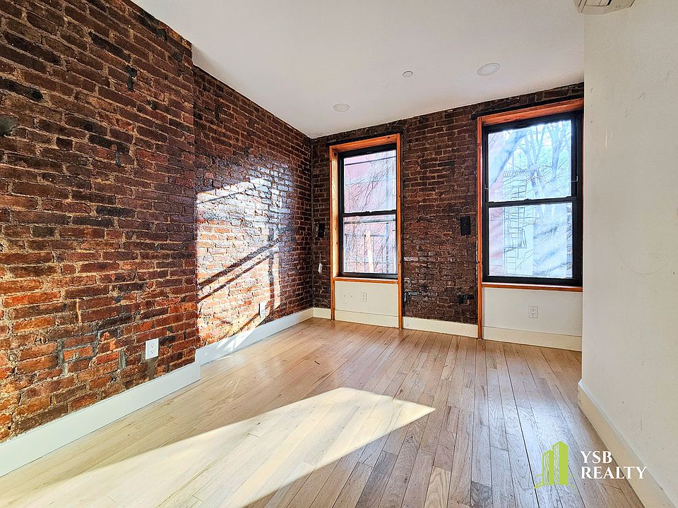1st image of 556 Evergreen Ave #2L