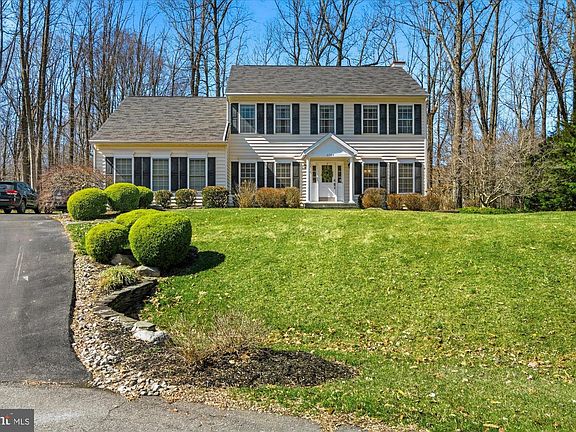 2nd image of 3704 Eagles Nest Ct