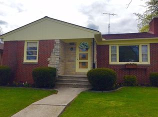 2320 Lincoln Ave, Two Rivers, WI 54241