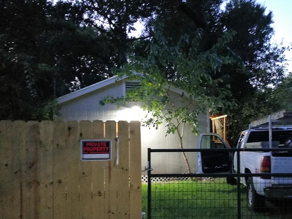1st image of 208 Texas Ave