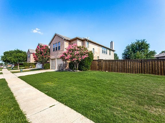 3rd image of 10609 Colfax Dr