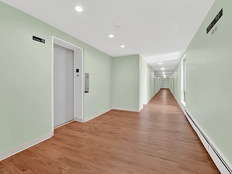 Taurus Apartments — Photo 27