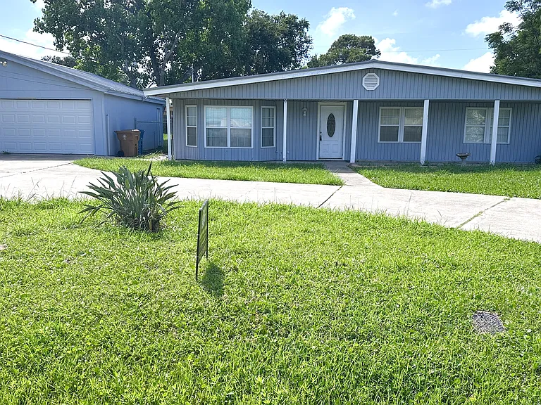 3910 Herring Dr — Photo 1