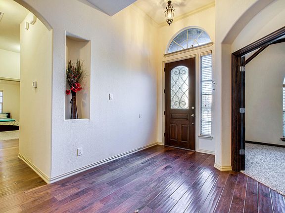 2nd image of 3501 Berkwood Pl