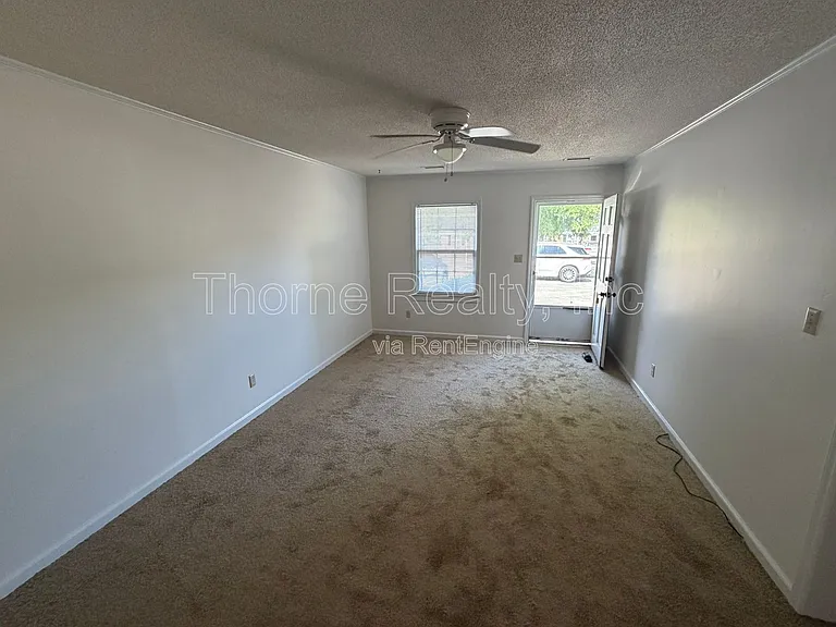 2206 Candlewood Dr SW #B — Photo 2