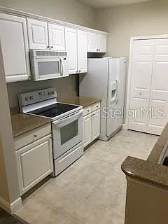 417 Southern Pecan Cir #204 — Photo 4