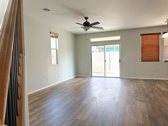 5th image of 1287 E Julian Dr