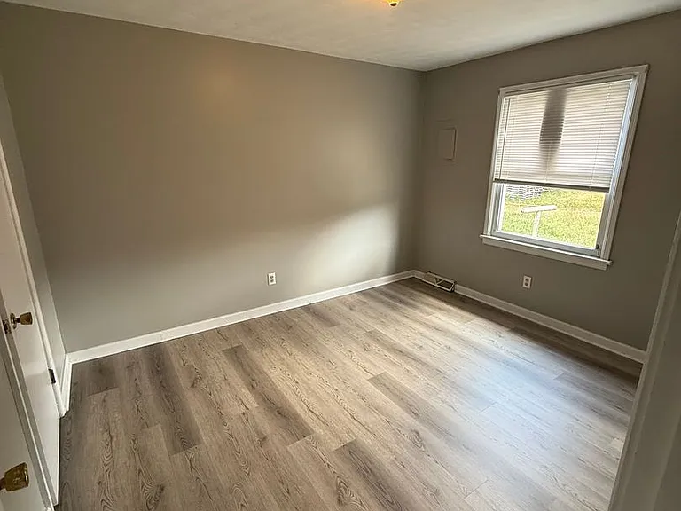 205 McCormick Saint McCormick Dr #B — Photo 7