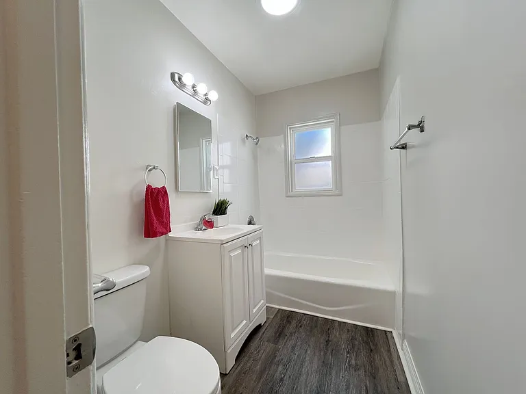 2515 Olive Ave — Photo 7