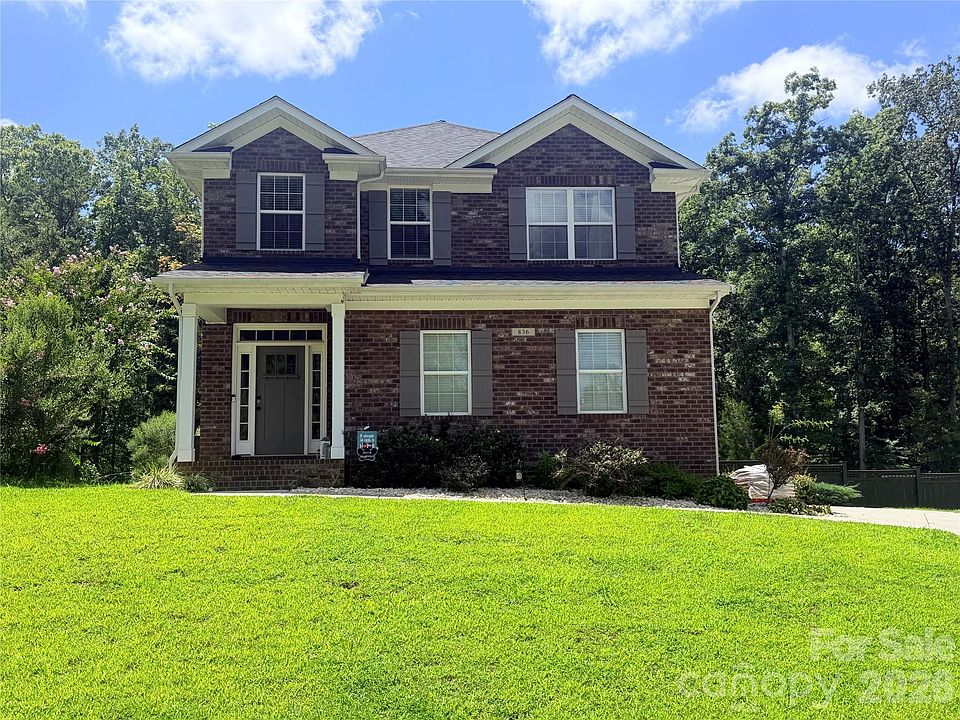 1st image of 836 Hardin St