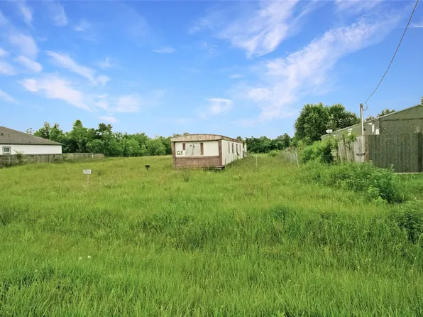 125 County Road 3552, Cleveland, TX 77327