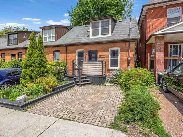 30 Sunset Ave, Hamilton, ON L8R 1V6