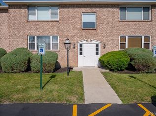 60 Old Lyme Dr APT 1, Amherst, NY 14221