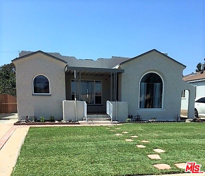 1st image of 7701 S Denker Ave