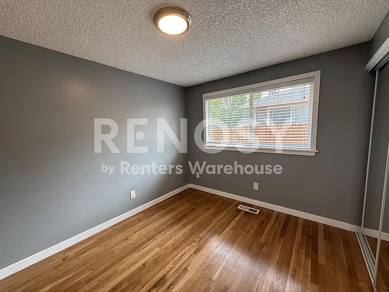 13412 Occidental Ave S — Photo 13