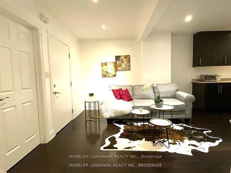 57 Glenside Ave #2 — Photo 4