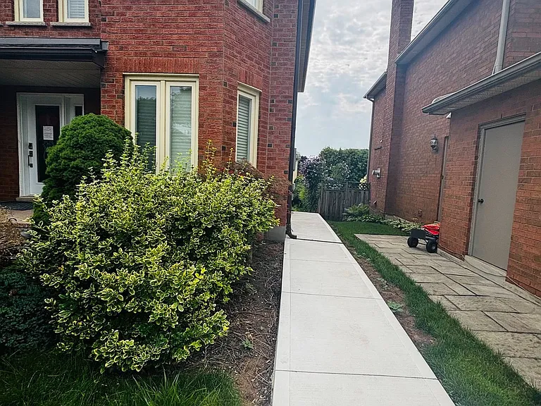 1220 Grandview Dr #BASEMENT — Photo 2