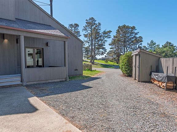 4th image of 135 Larkspur Close