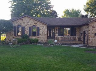 360 Center St, Hubbard, OH