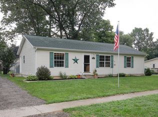 1119 Krum Ave, Three Rivers, MI 49093