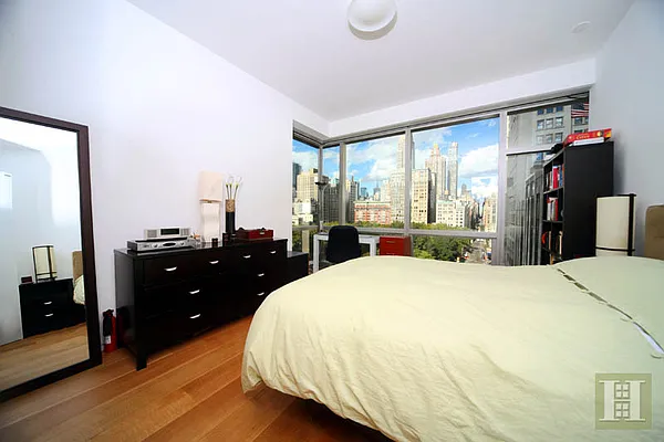 Rented by Halstead Real Estate | media 20