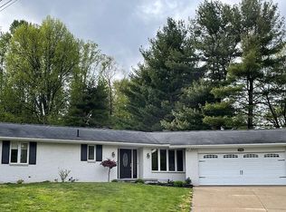 1156 Lakeview Rd NW, New Philadelphia, OH 44663