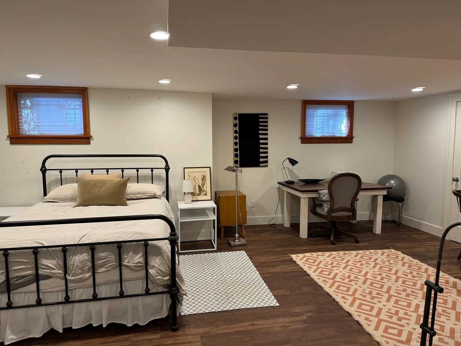 1 bed, 900 sqft, $2,300 — Photo 3
