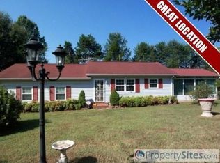 5224 Mount Holly Huntersville Rd, Charlotte, NC 28216
