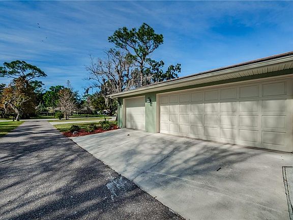 5th image of 1659 Robin Hood Ln