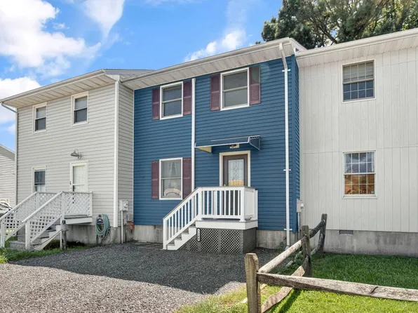 7268 McGee Ln, Chincoteague, VA 23336