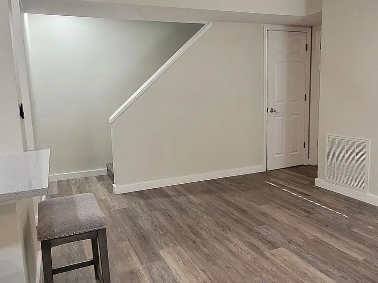 1460 Sheafe Ave NE #105 — Photo 11