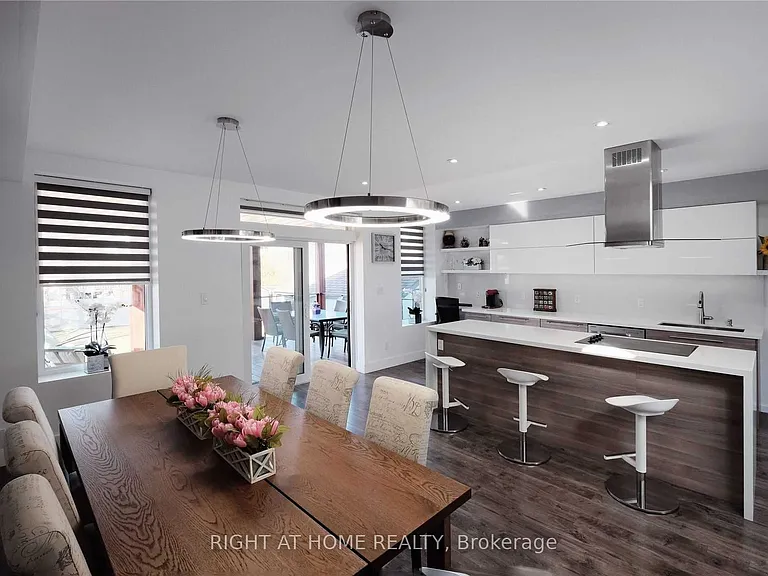 206 Gamma St — Photo 4