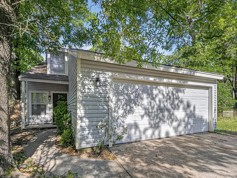 1106 E Red Cedar Cir — Photo 3