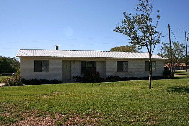 1st image of 519 County Road 342