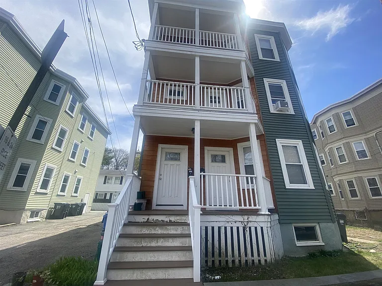 20 Rice St #2 — Photo 17
