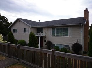 8820 32nd Ave SW, Seattle, WA 98126